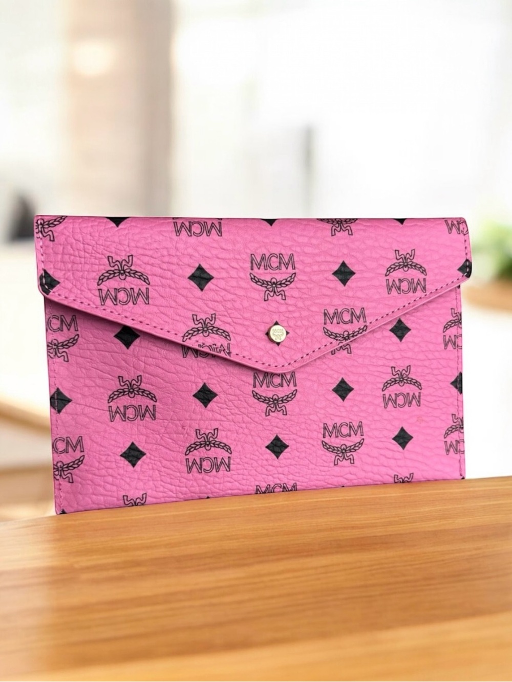 MCM Visetos Envelope Clutch Pink